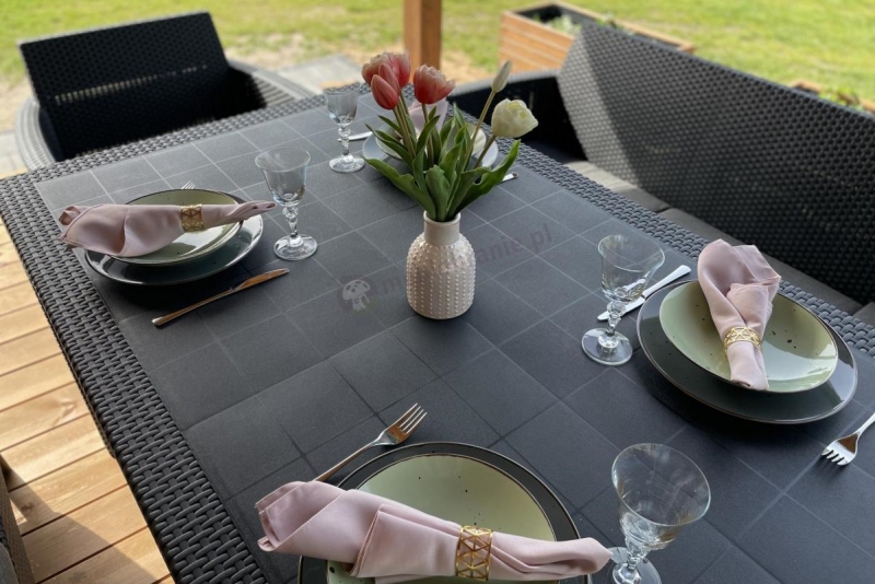 Zestaw ogrodowy stół i krzesła - 5 designerskich kompletów