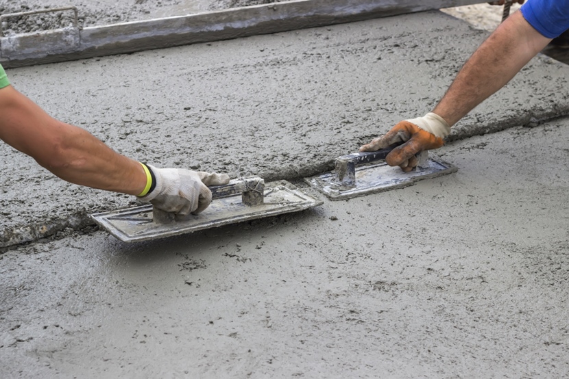 Wylewanie tarasu betonowego