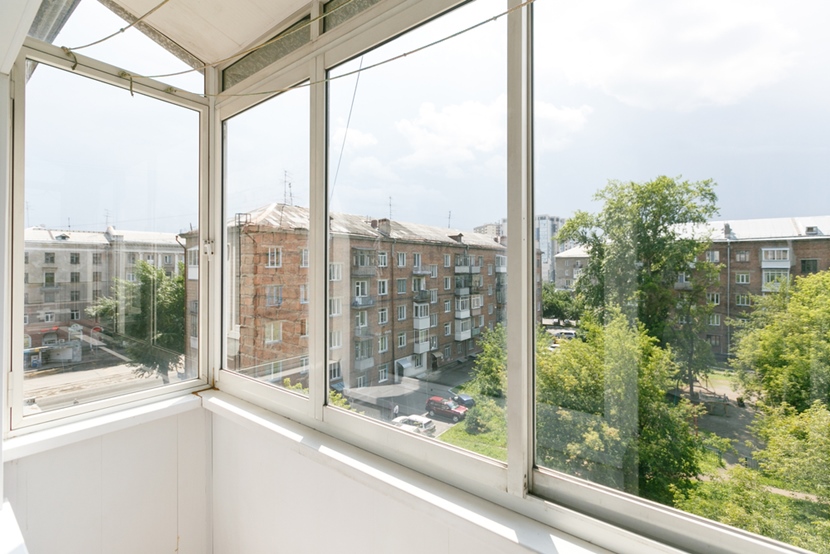 Jak i czym zabudować balkon?