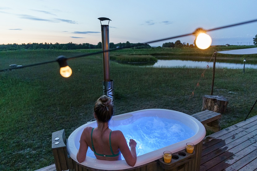 Mini jacuzzi ogrodowe dwuosobowe