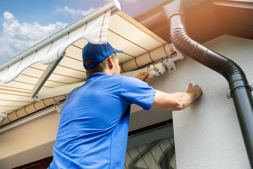 Markiza na balkon bez wiercenia: łatwy montaż i szybka instalacja