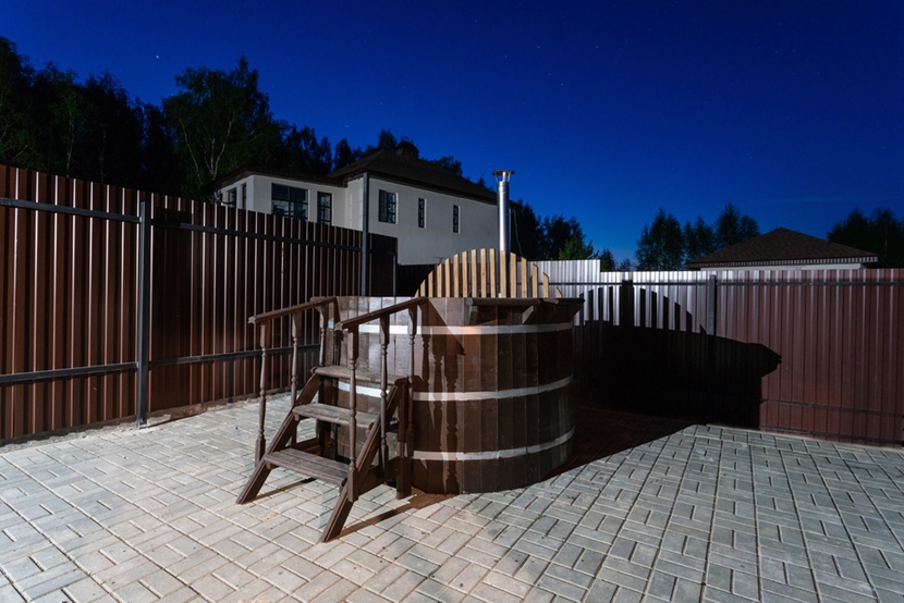 Jacuzzi na kostce brukowej