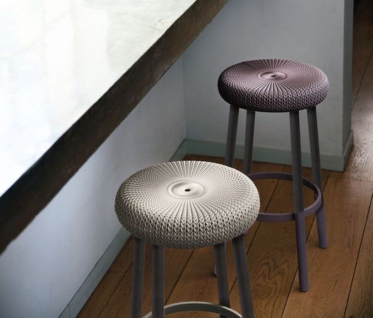 Taboret do ogrodu Knit Cozy Bar Stool Szary